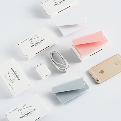 【免釘免鑽】無痕手機支架 - 多角度調節充電墻壁支架 商品圖片 3