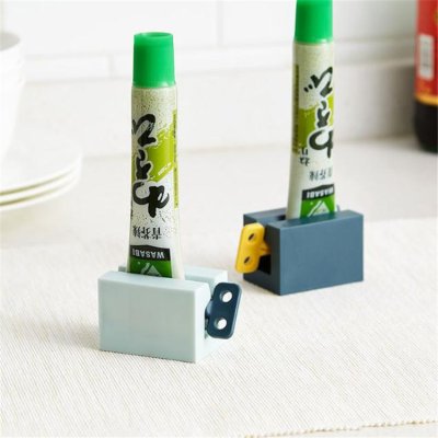 【滾輪擠壓】軟管擠壓器-零浪費環保神器