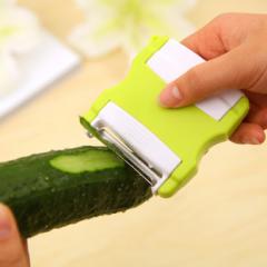 可伸縮收納蔬果削皮刀 隨身多功能水果削皮器 刀片可收起來 別再讓蟑螂老鼠與刀片共處