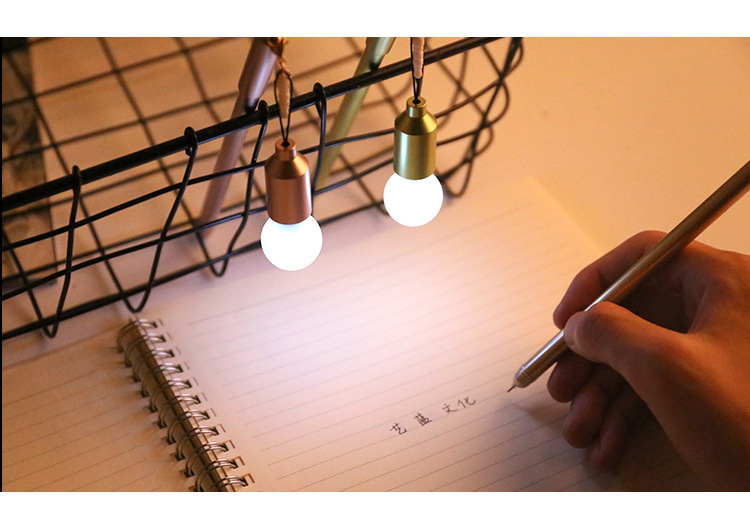 創意燈泡防塵塞中性筆 0.38mm黑色水筆針管筆學生燈泡掛件簽字筆