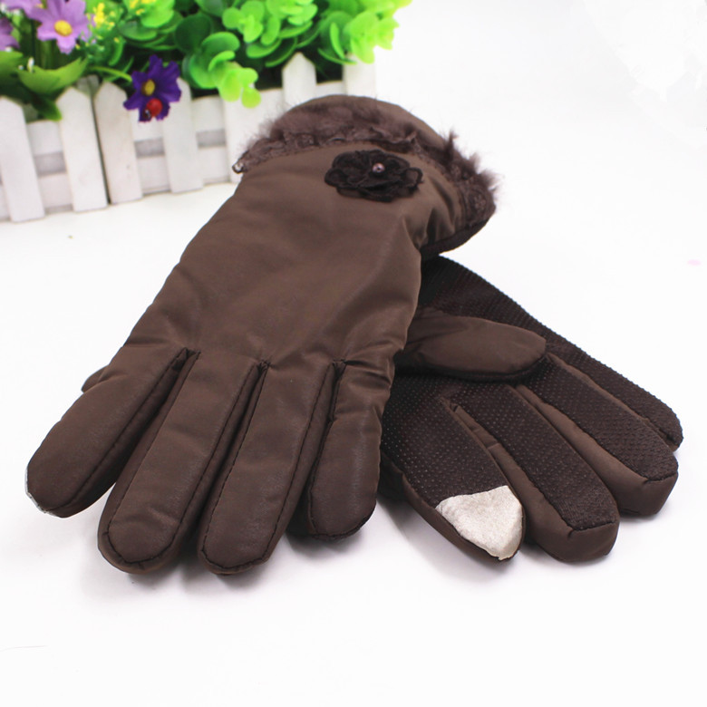 M1354 女款防水面料超絨里觸屏手套時尚粘花防滑手套冬季保暖手套