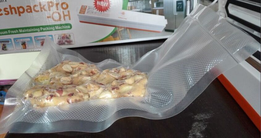 xinbaolong廠家批發定做透明真空包裝塑料袋 易撕口食品級保鮮膜