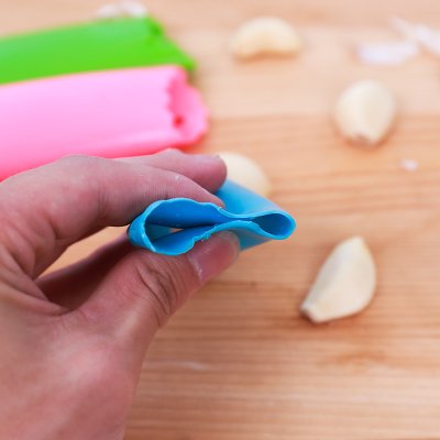 【不沾手快速】大蒜剝皮神器 - 廚房料理必備剝蒜筒 商品圖片 4